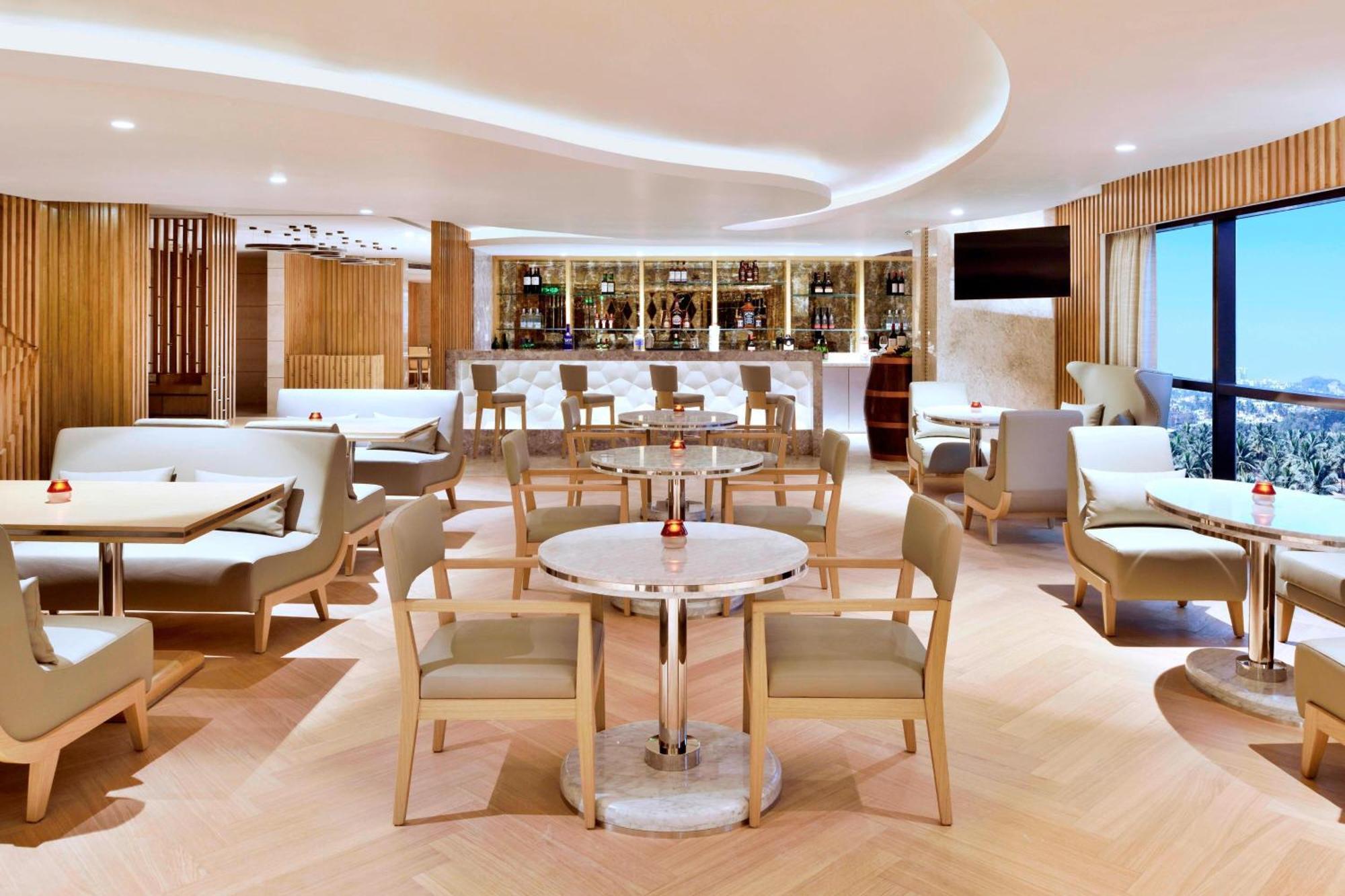 Courtyard By Marriott Bengaluru Hebbal Hotell Eksteriør bilde