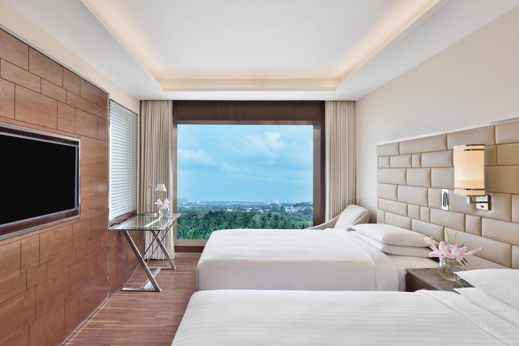 Courtyard By Marriott Bengaluru Hebbal Hotell Eksteriør bilde